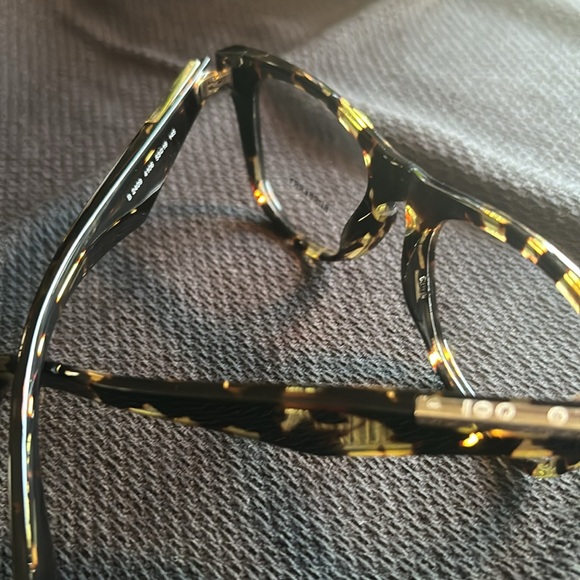 BEAUTIFUL NEW BURBERRY B2409 UNISEX EYEWEAR!! - Picture 4 of 8